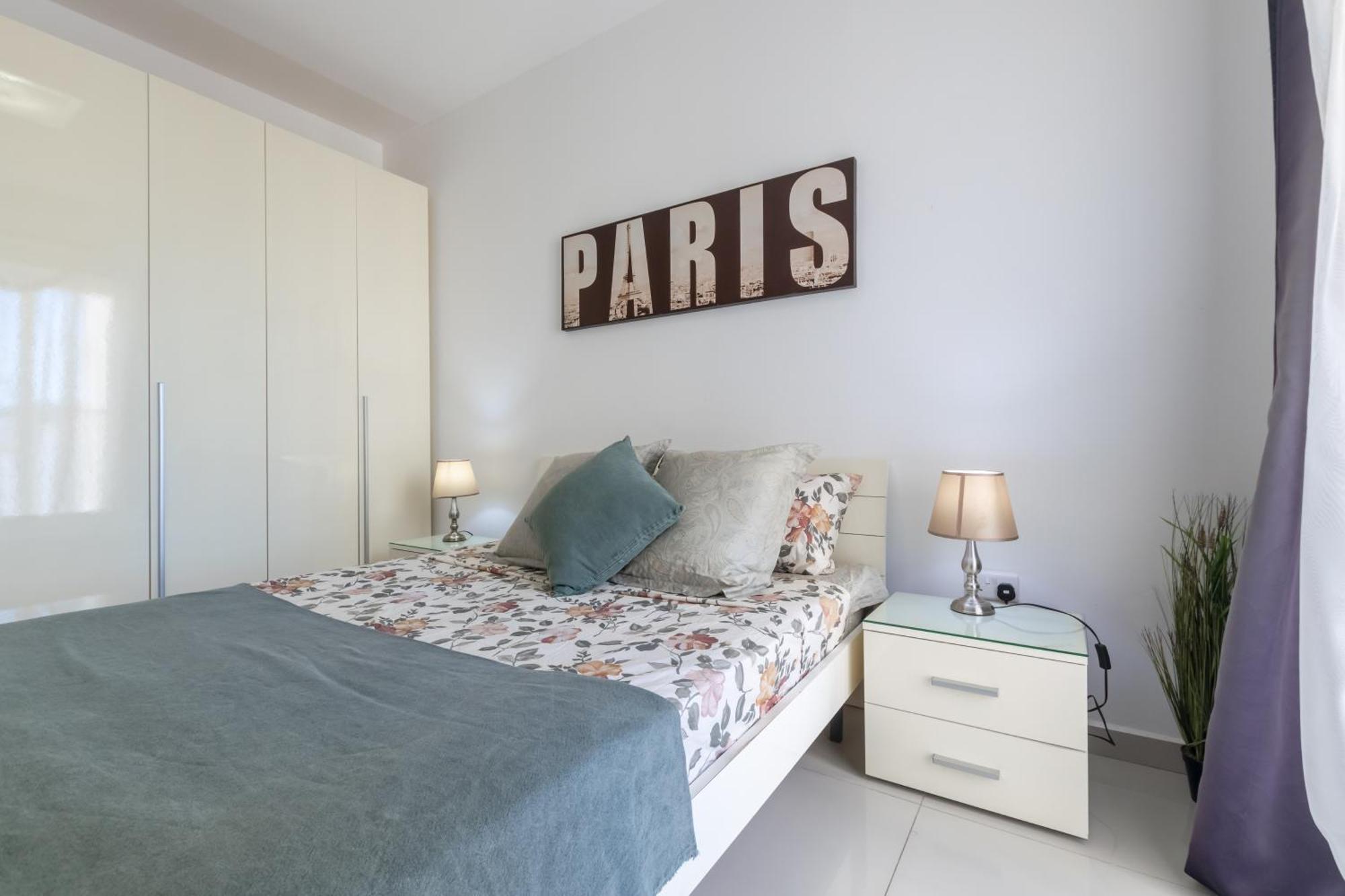 Amazing With Side Sea View Apartament St Paul's Bay